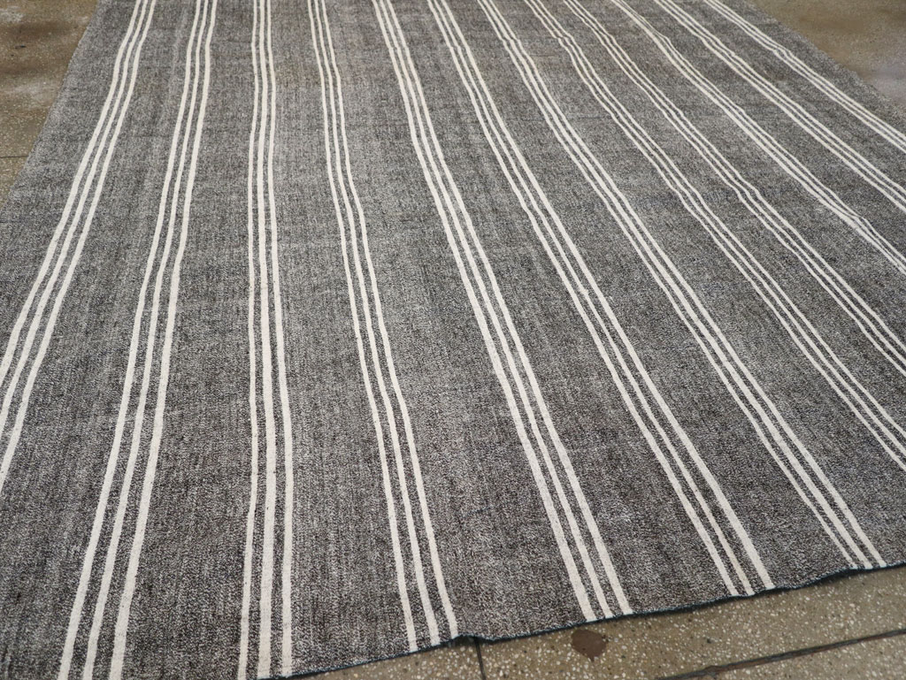Vintage Turkish Flatweave Room Size Carpet, No.30924 - Galerie Shabab