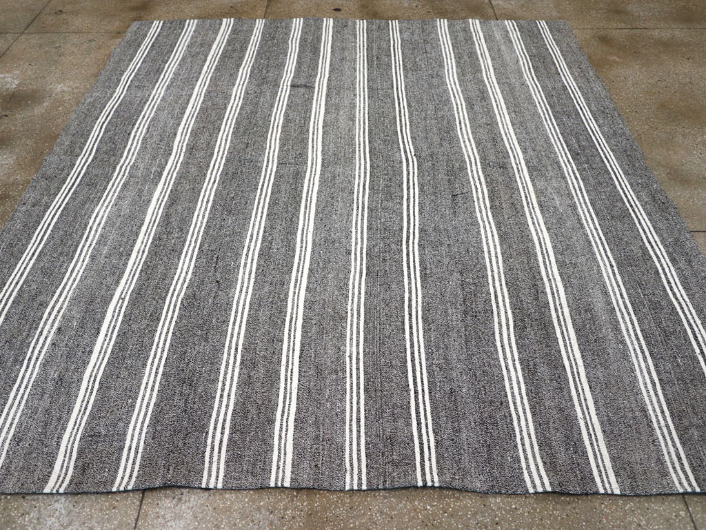 Vintage Turkish Flatweave Kilim Small Room Size Carpet, No.30925 - Galerie Shabab