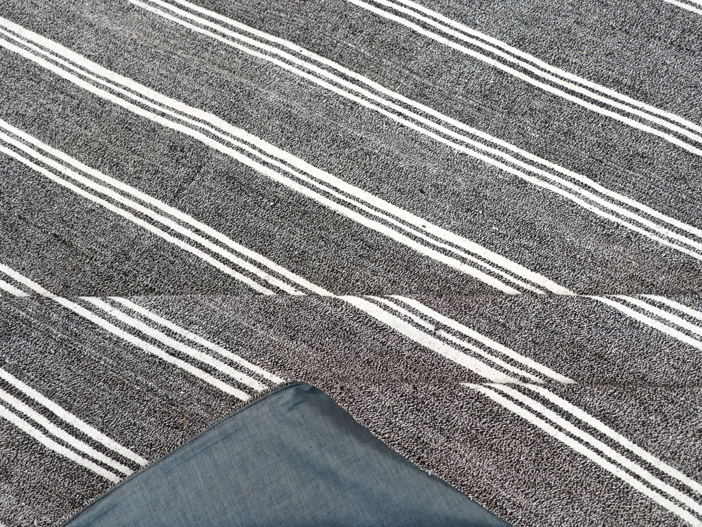 Vintage Turkish Flatweave Kilim Small Room Size Carpet, No.30925 - Galerie Shabab