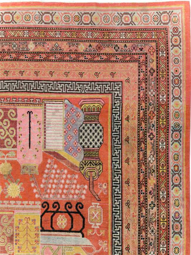 Antique East Turkestan Vase Khotan Room Size Carpet, No.30927 - Galerie Shabab