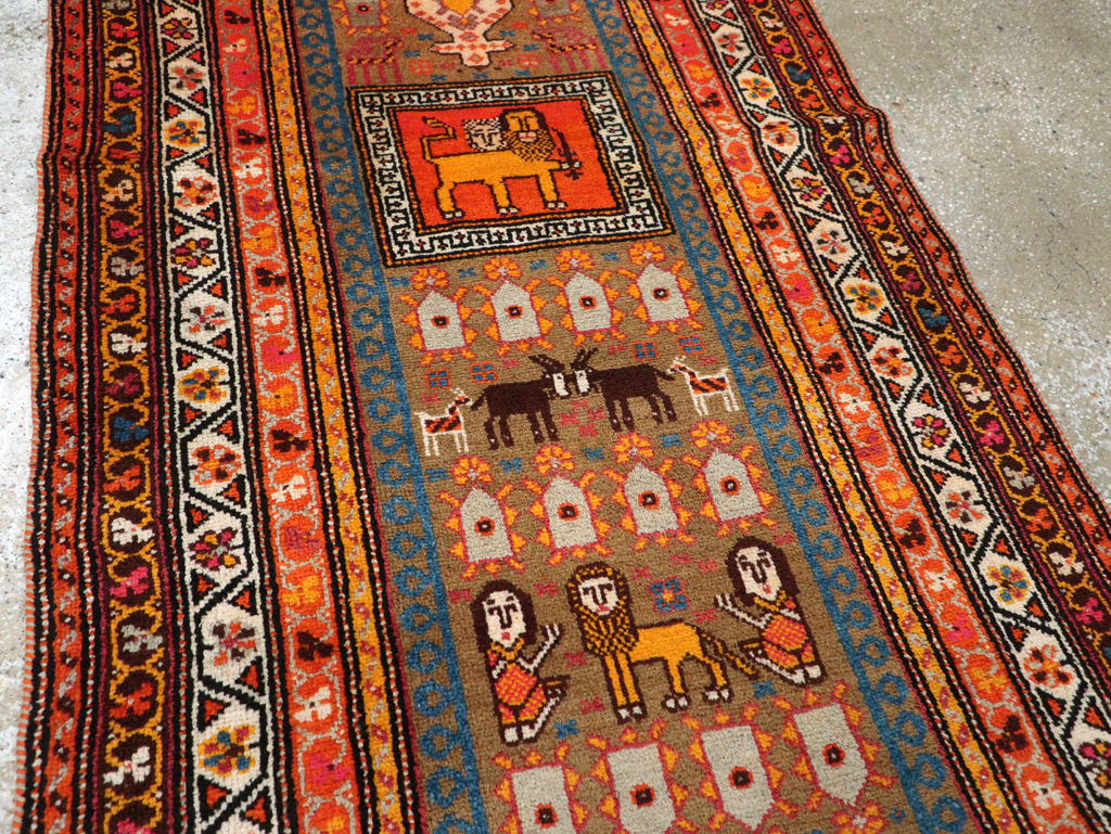 Vintage Anatolian Pictorial Rug, No.30928 - Galerie Shabab