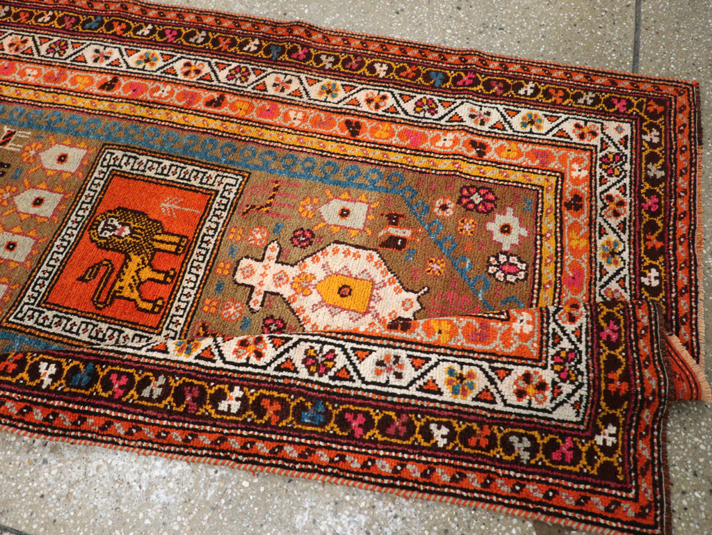 Vintage Anatolian Pictorial Rug, No.30928 - Galerie Shabab