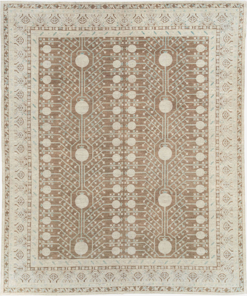Contemporary East Turkestan Khotan Large Room Size Carpet, No.30933 - Galerie Shabab