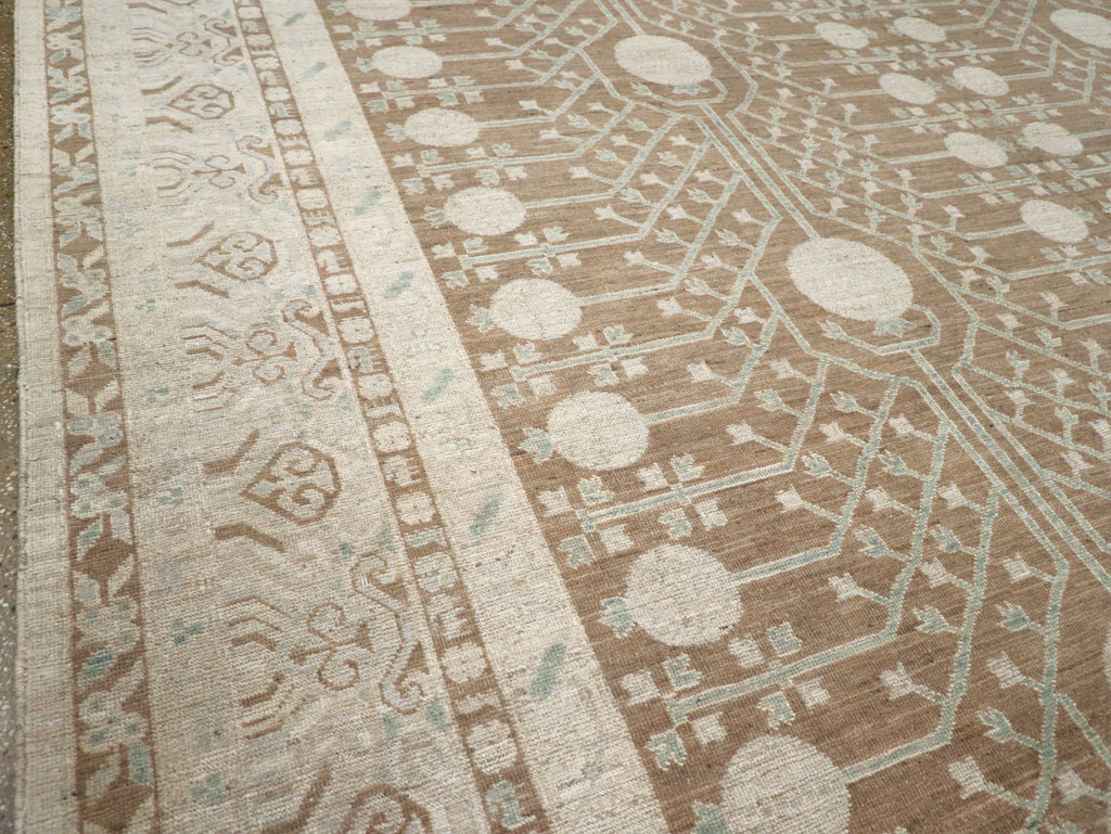 Contemporary East Turkestan Khotan Large Room Size Carpet, No.30933 - Galerie Shabab
