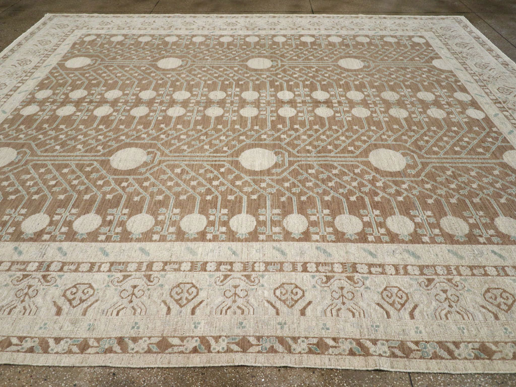 Modern East Turkestan Khotan Large Room Size Carpet, No.30934 - Galerie Shabab