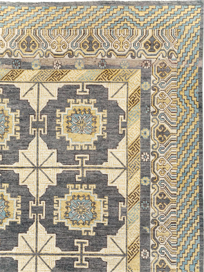 Contemporary East Turkestan Khotan Room Size Carpet, No.30935 - Galerie Shabab