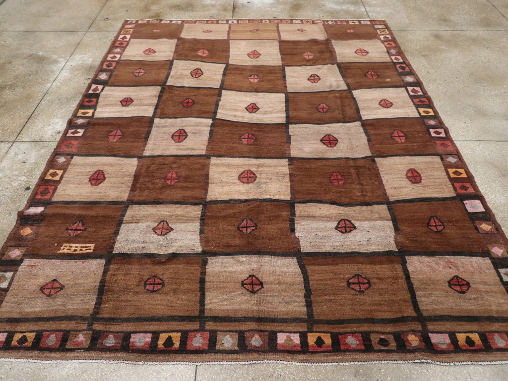 Vintage Turkish Anatolian Tribal Room Size Carpet, No.30938 - Galerie Shabab