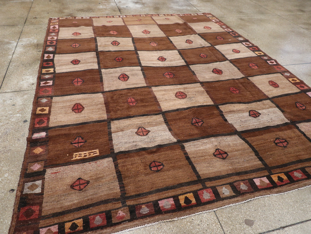 Vintage Turkish Anatolian Tribal Room Size Carpet, No.30938 - Galerie Shabab