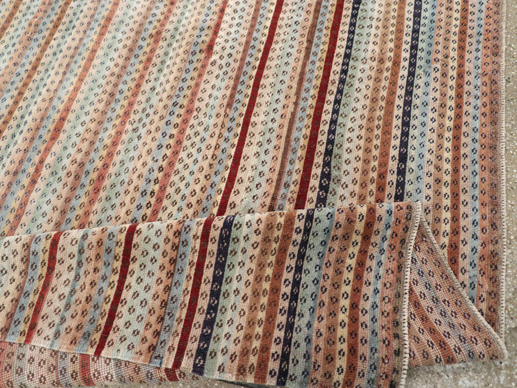 Vintage Turkish Anatolian Accent Rug, No.30941 - Galerie Shabab