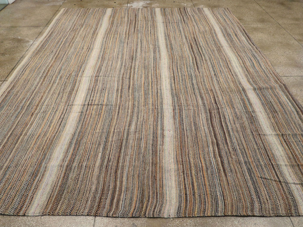 Modern Turkish Flatweave Room Size Carpet, No.30947 - Galerie Shabab