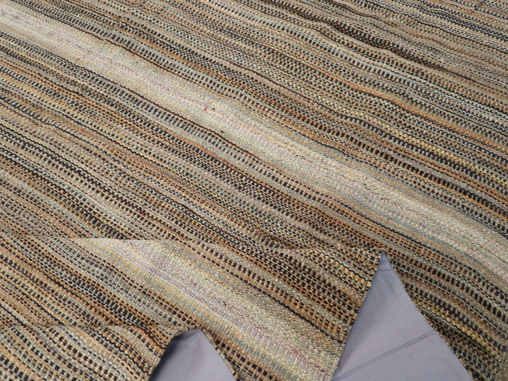 Modern Turkish Flatweave Room Size Carpet, No.30947 - Galerie Shabab