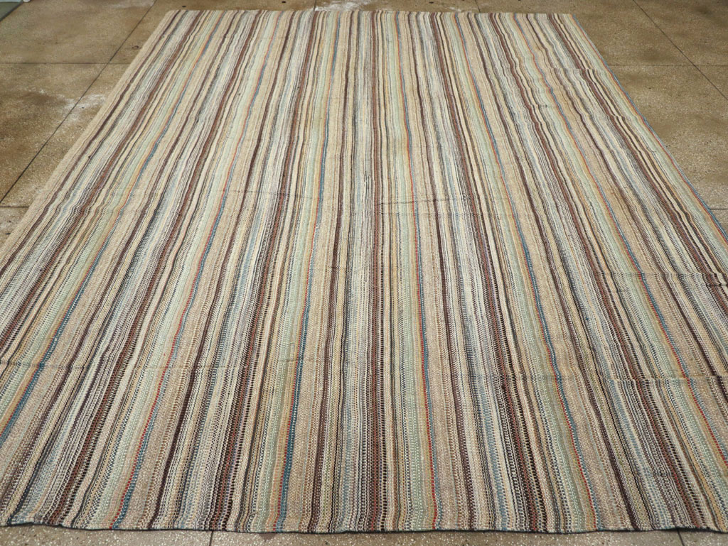 Modern Turkish Flatweave Room Size Carpet, No.30950 - Galerie Shabab