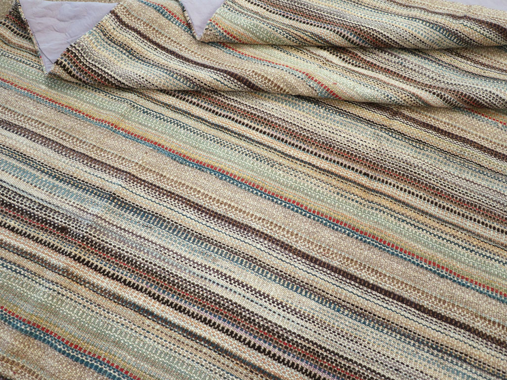 Modern Turkish Flatweave Room Size Carpet, No.30950 - Galerie Shabab