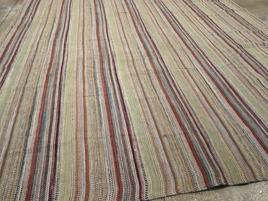 Modern Turkish Flatweave Room Size Carpet, No.30951 - Galerie Shabab