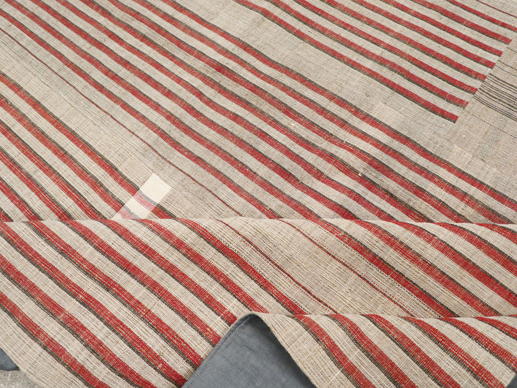 Contemporary Turkish Flatweave Kilim Room Size Carpet, No.30959 - Galerie Shabab