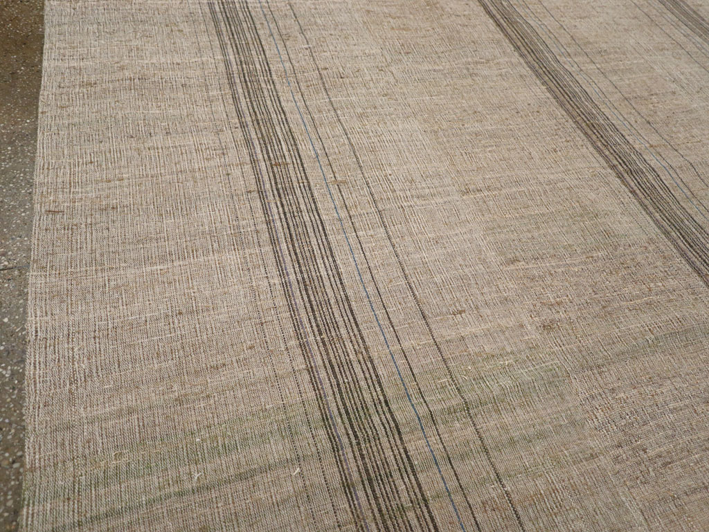 Modern Turkish Flatweave Kilim Room Size Carpet, No.30960 - Galerie Shabab