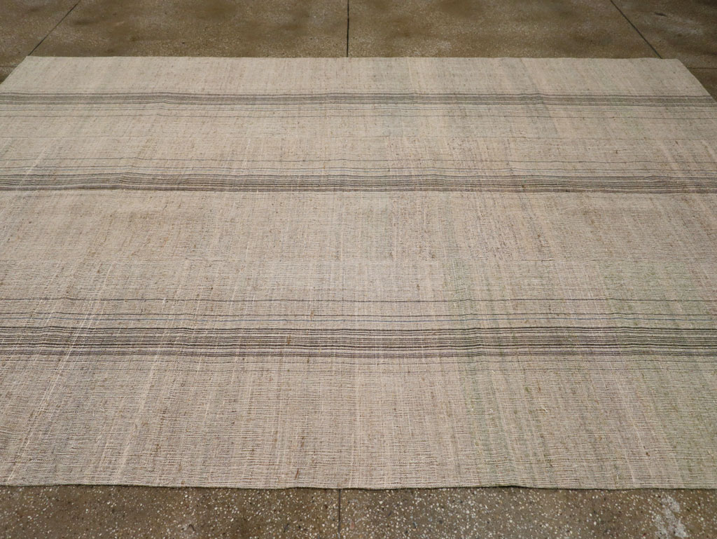 Modern Turkish Flatweave Kilim Room Size Carpet, No.30960 - Galerie Shabab