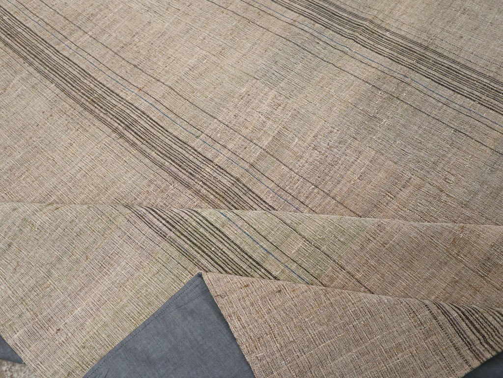 Modern Turkish Flatweave Kilim Room Size Carpet, No.30960 - Galerie Shabab