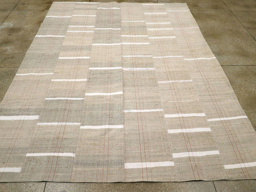 Contemporary Turkish Flatweave Kilim Room Size Carpet, No.30962 - Galerie Shabab