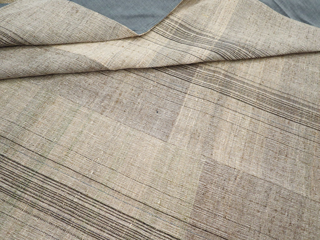 Vintage Turkish Flatweave Kilim Room Size Carpet, No.30963 - Galerie Shabab