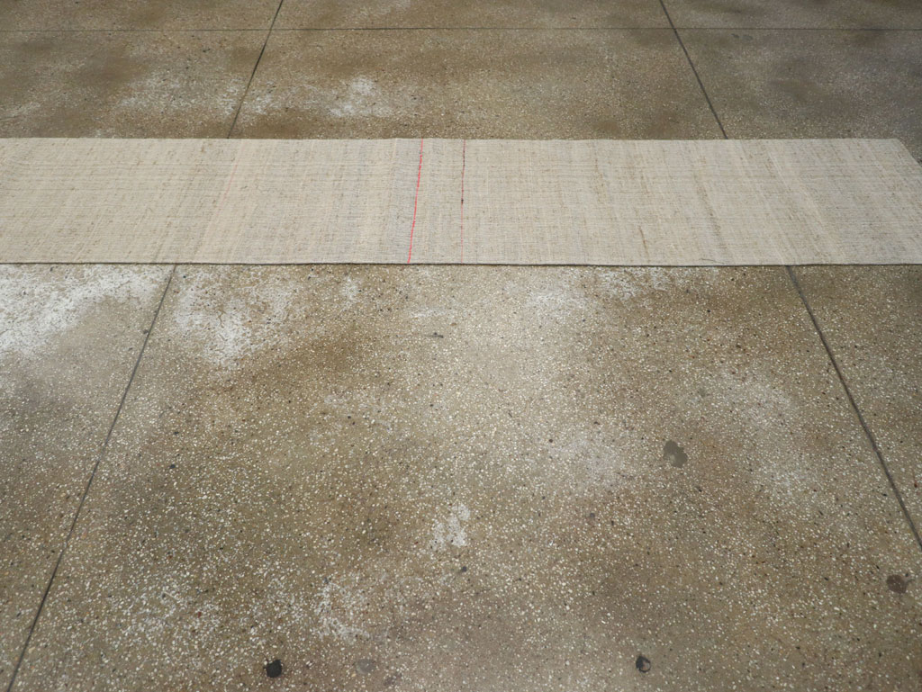 Vintage Turkish Flatweave Kilim Long Runner, No.30965 - Galerie Shabab