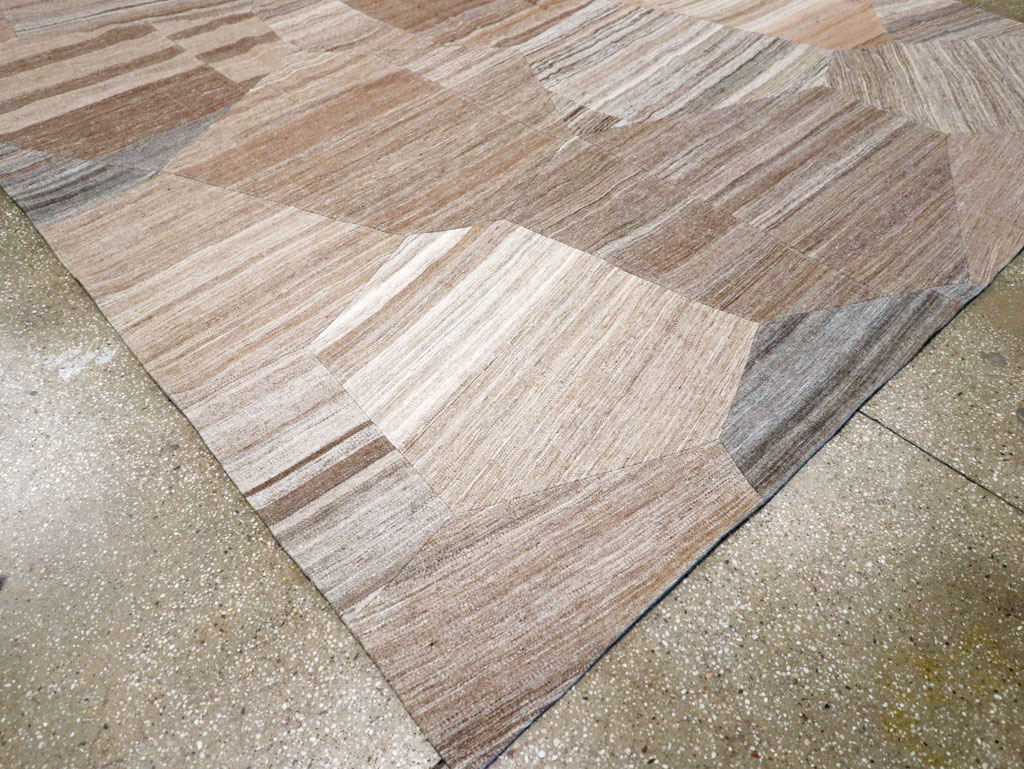 Contemporary Turkish Flatweave Patchwork Style Room Size Carpet, No.30968 - Galerie Shabab