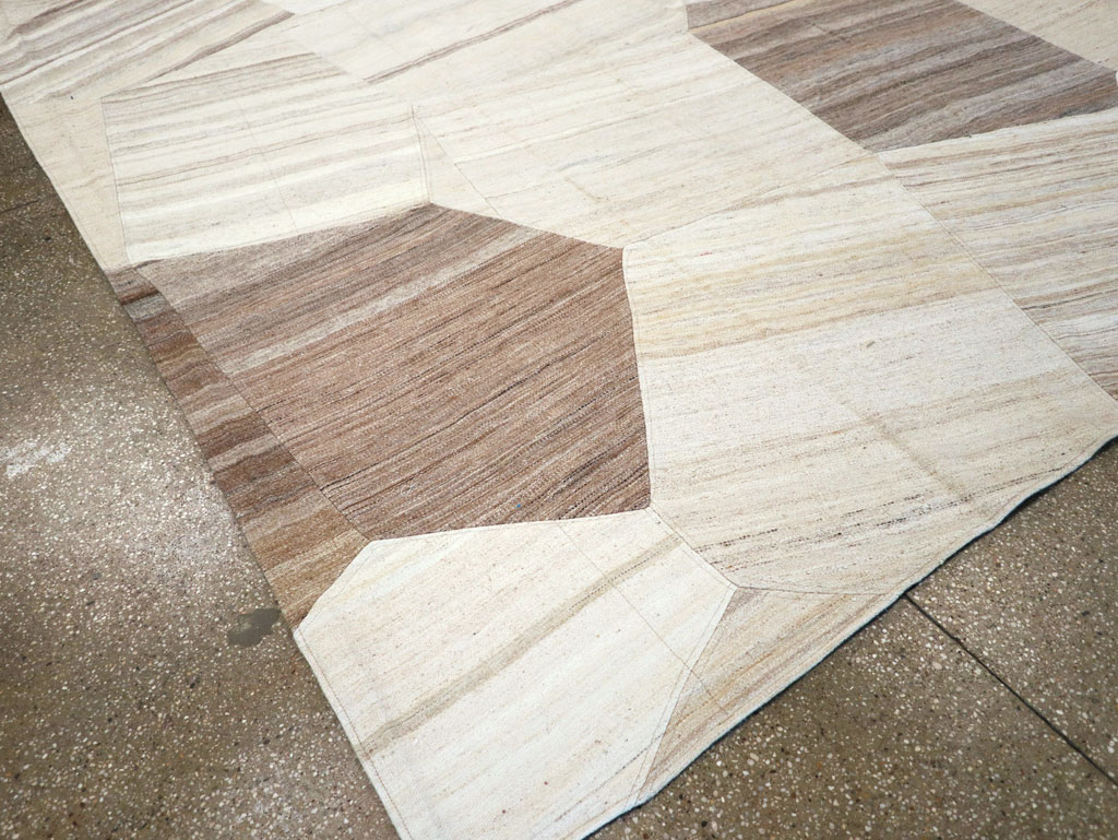 Contemporary Turkish Flatweave Patchwork Style Room Size Carpet, No.30969 - Galerie Shabab