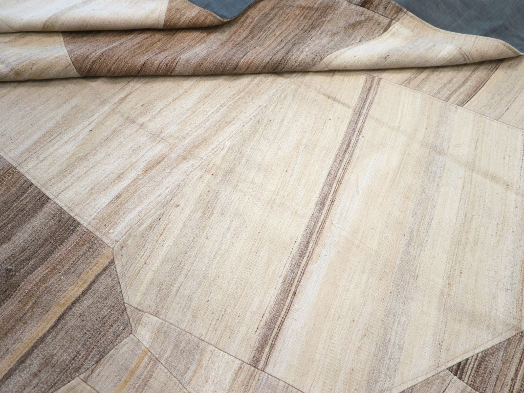 Contemporary Turkish Flatweave Patchwork Style Room Size Carpet, No.30969 - Galerie Shabab