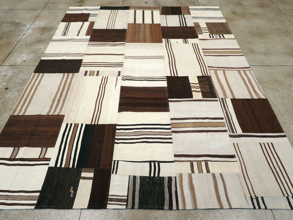 Contemporary Turkish Flatweave Patchwork Style Room Size Carpet, No.30972 - Galerie Shabab