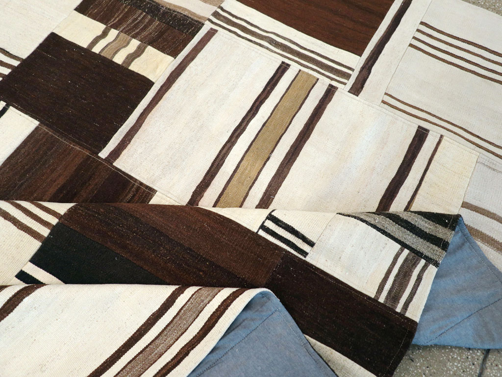 Contemporary Turkish Flatweave Patchwork Style Room Size Carpet, No.30972 - Galerie Shabab