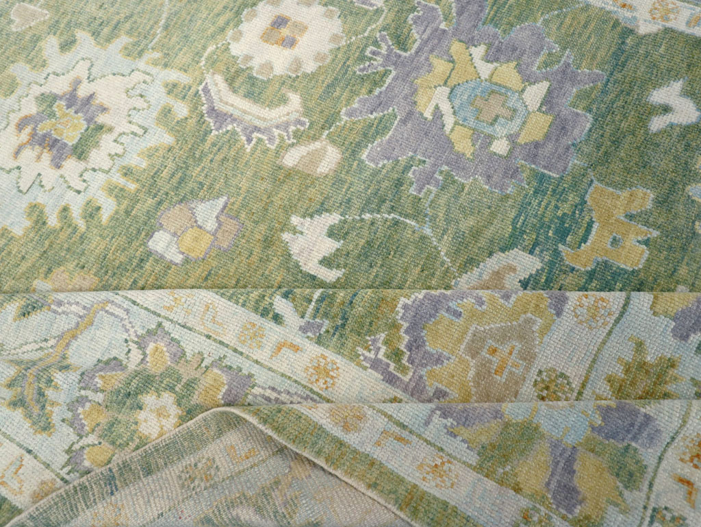 Contemporary Turkish Oushak Room Size Carpet, No.30981 - Galerie Shabab