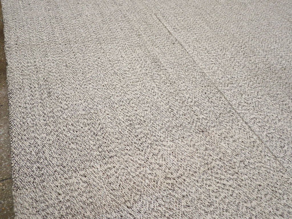 Vintage Turkish Flatweave Kilim Room Size Carpet, No.30984 - Galerie Shabab