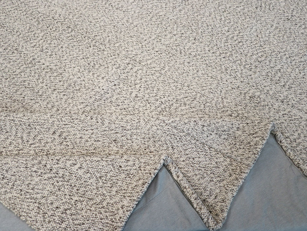 Vintage Turkish Flatweave Kilim Room Size Carpet, No.30984 - Galerie Shabab