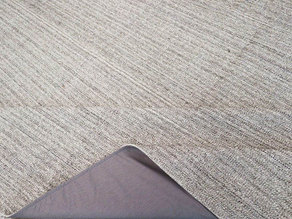 Vintage Turkish Flatweave Kilim Room Size Carpet, No.30989 - Galerie Shabab