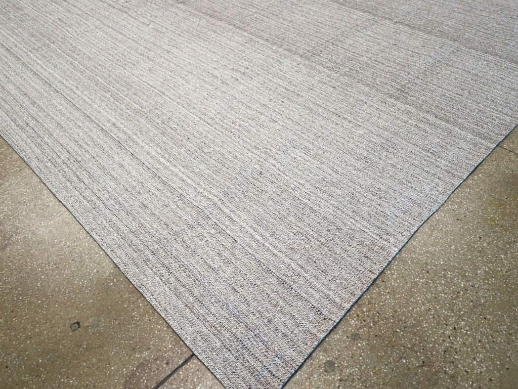 Vintage Turkish Flatweave Kilim Large Room Size Carpet, No.30990 - Galerie Shabab