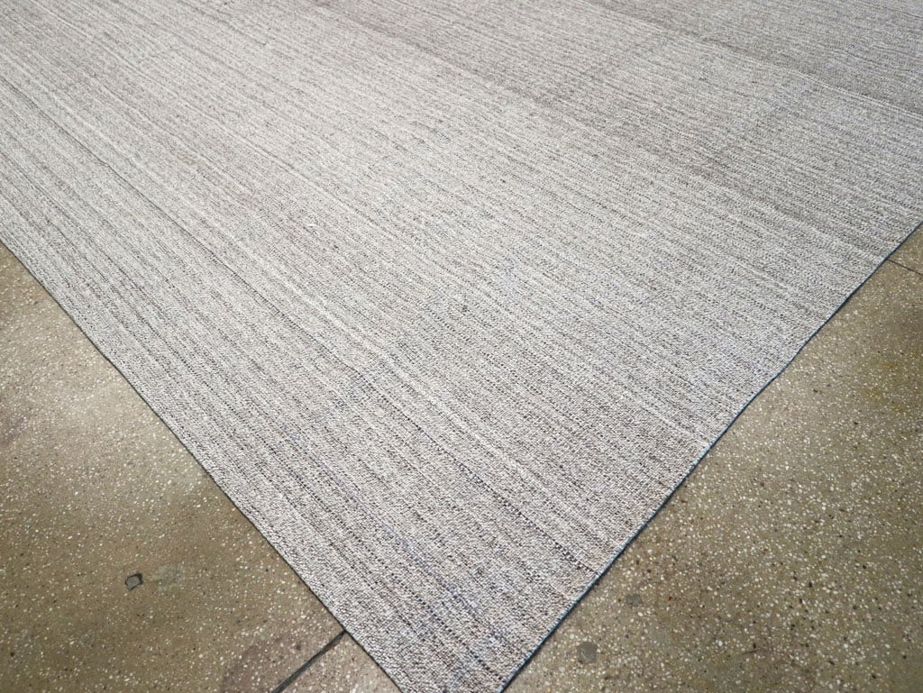 Vintage Turkish Flatweave Kilim Large Room Size Carpet, No.30990 - Galerie Shabab