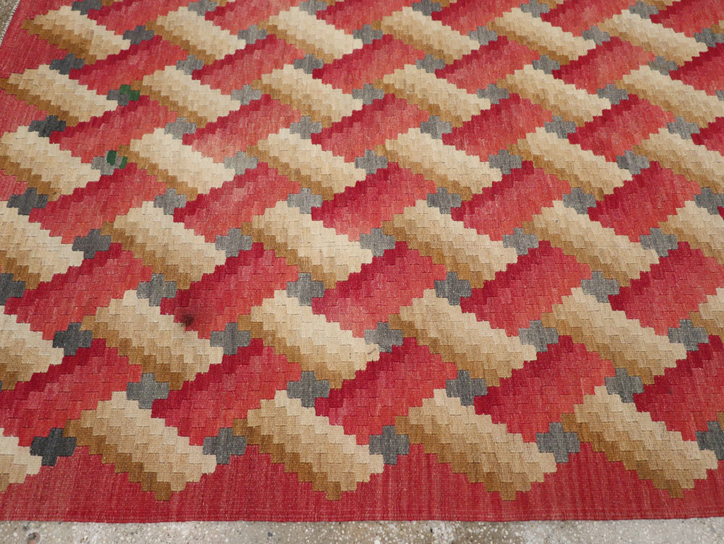 Vintage Turkish Flatweave Kilim Room Size Carpet, No.30992 - Galerie Shabab