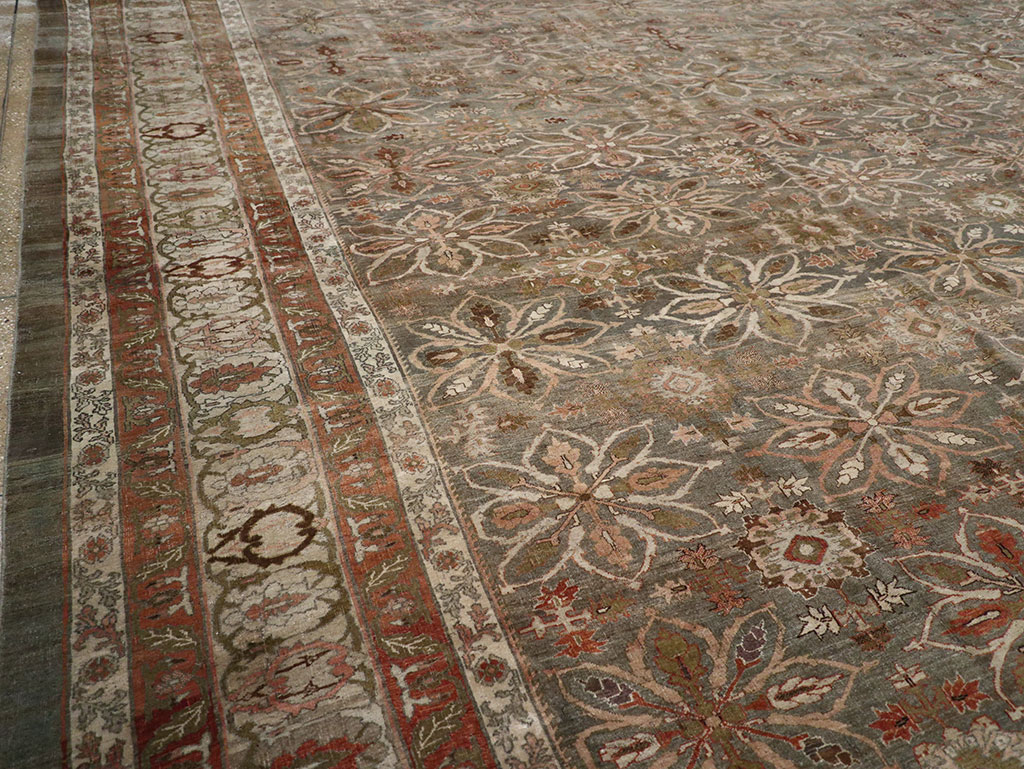 Antique Persian Bidjar Oversize Carpet, No.30993 - Galerie Shabab