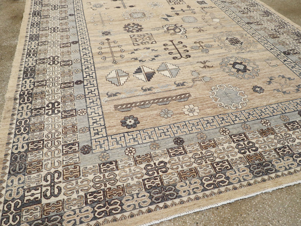 Contemporary East Turkestan Khotan Room Size Carpet, No.30997 - Galerie Shabab