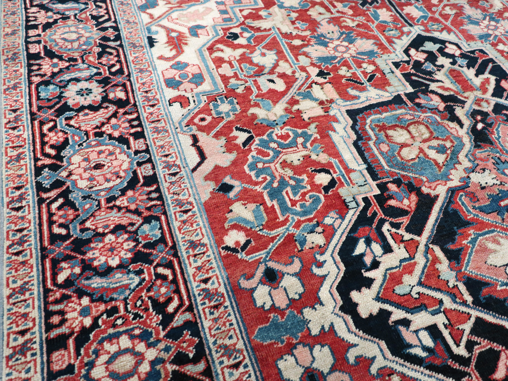 Antique Persian Heriz Room Size Carpet, No.30998 - Galerie Shabab
