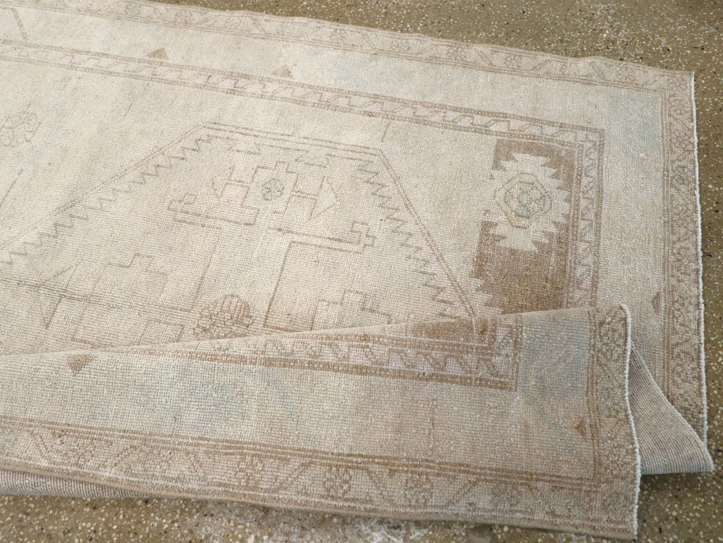 Vintage Persian Malayer Gallery Carpet, No.30999 - Galerie Shabab