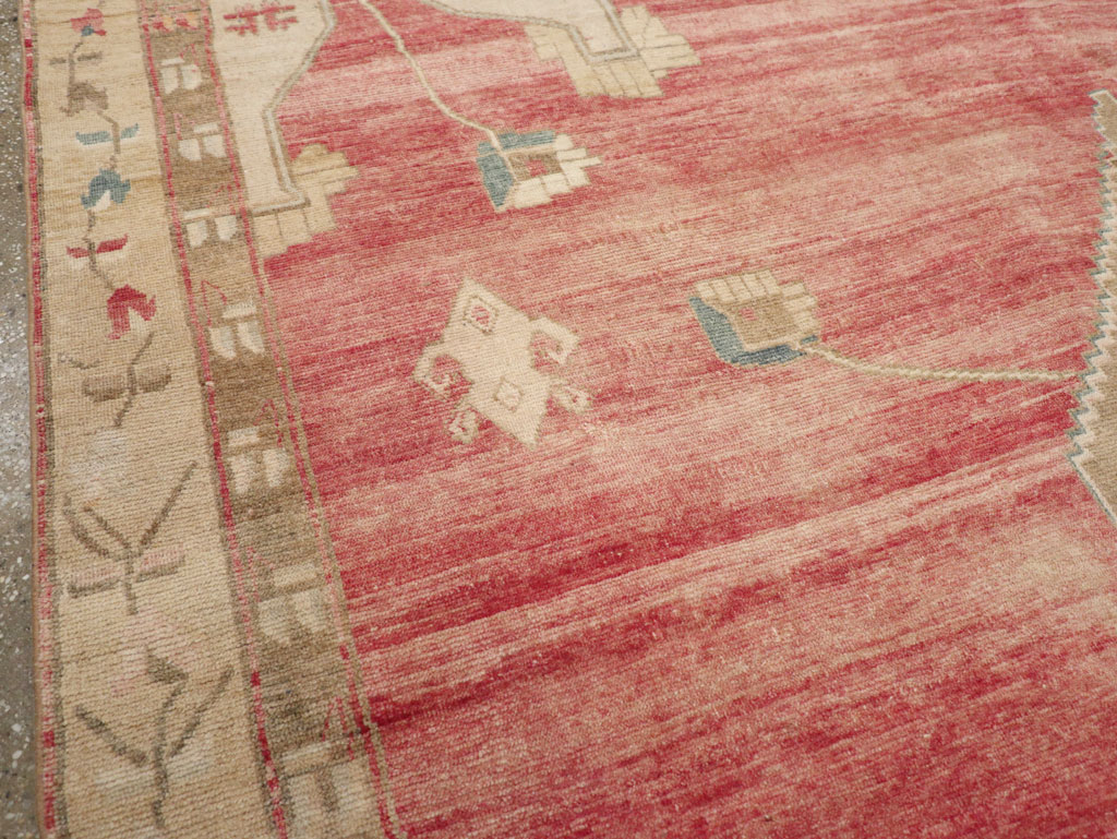 Vintage Turkish Anatolian Small Room Size Carpet, No.31000 - Galerie Shabab