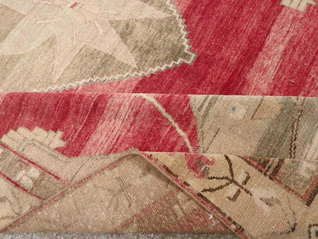 Vintage Turkish Anatolian Small Room Size Carpet, No.31000 - Galerie Shabab