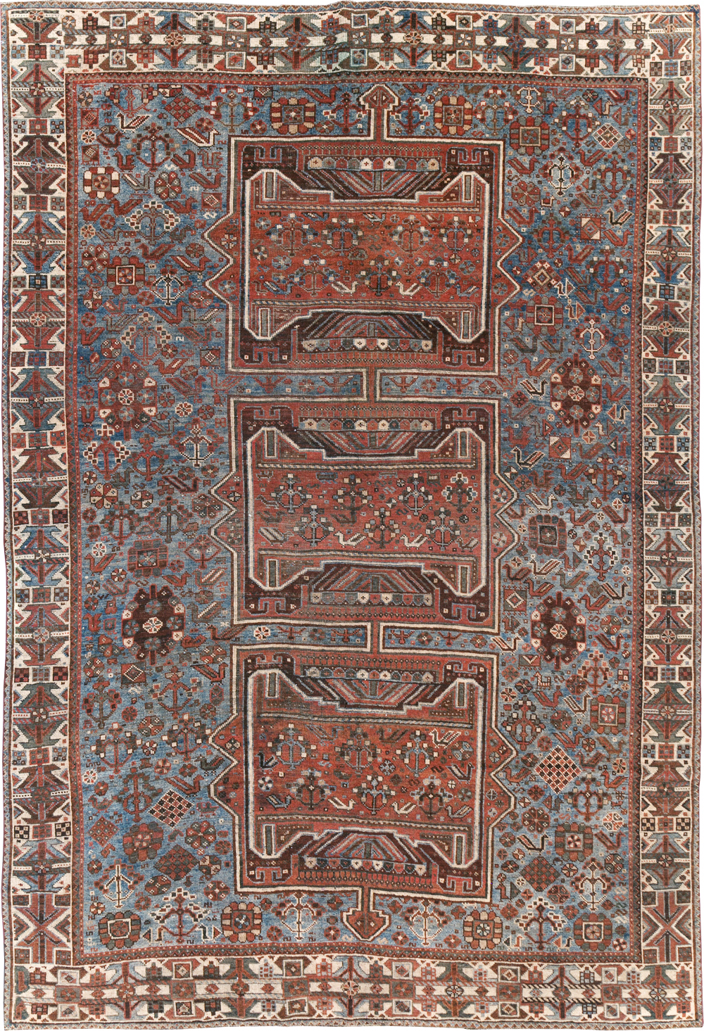 Antique Persian Shiraz Rug, No.31003 - Galerie Shabab