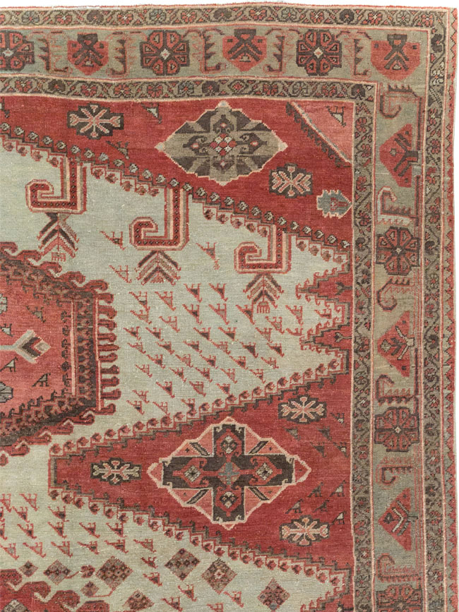 Vintage Persian Veece Room Size Carpet, No.31004 - Galerie Shabab