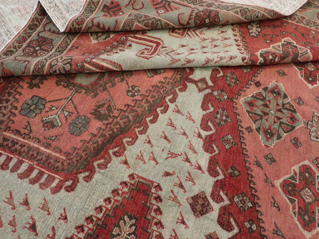 Vintage Persian Veece Room Size Carpet, No.31004 - Galerie Shabab