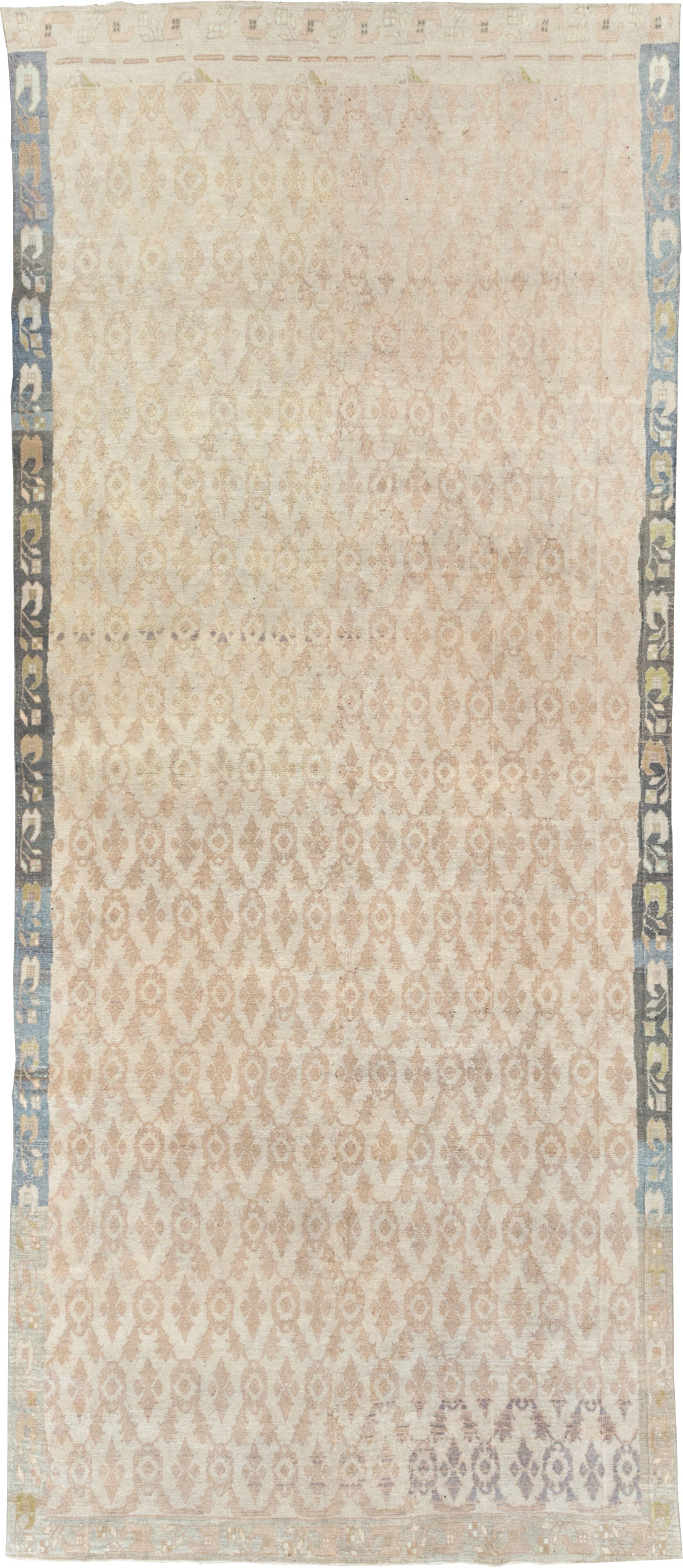 Vintage Anatolian Gallery Carpet, No.31005 - Galerie Shabab