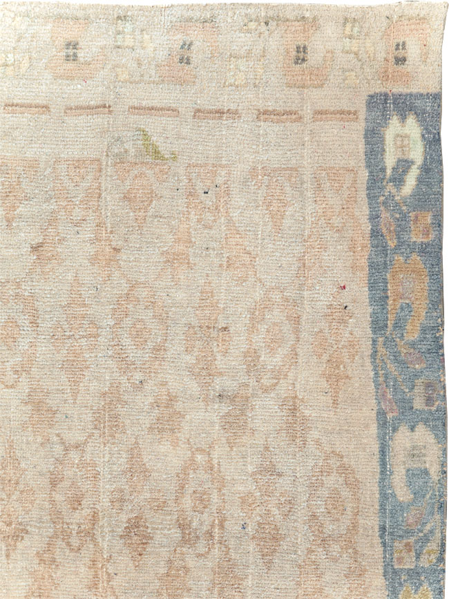 Vintage Anatolian Gallery Carpet, No.31005 - Galerie Shabab
