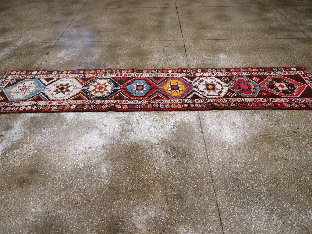 Vintage Turkish Anatolian Tribal Runner, No.31006 - Galerie Shabab