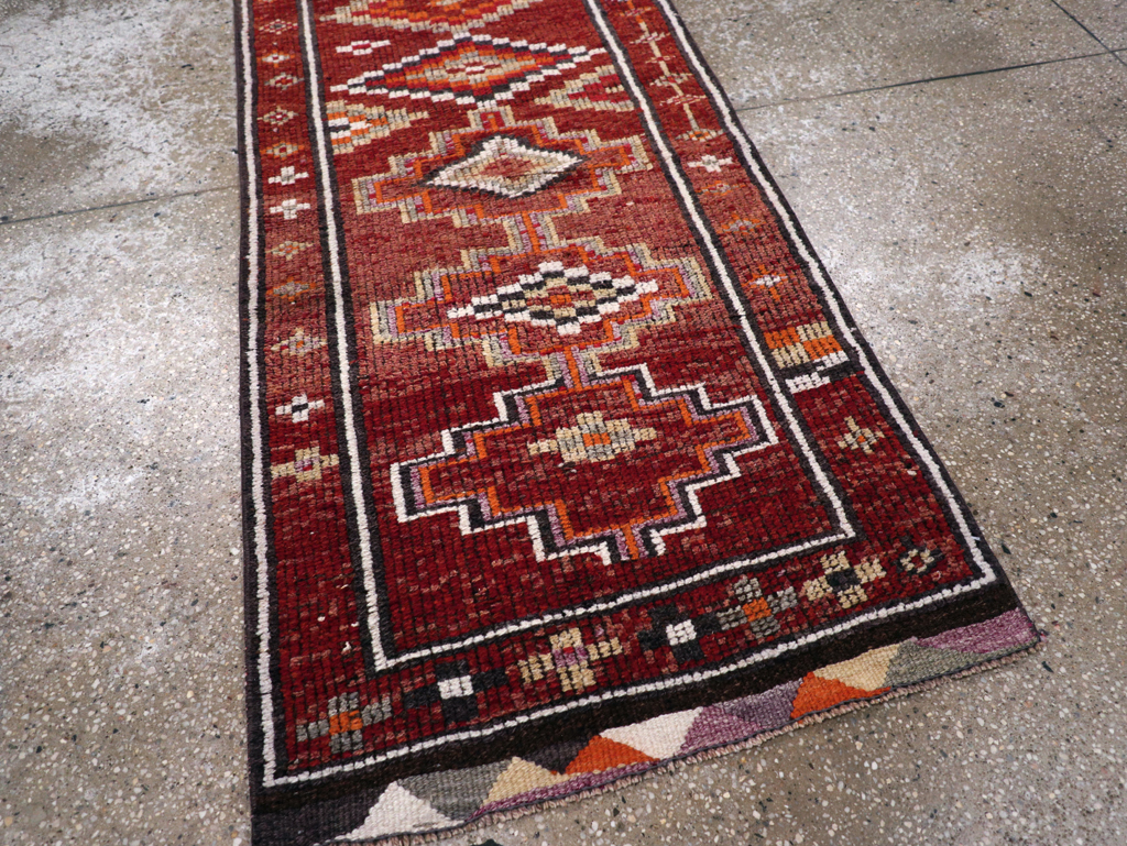 Vintage Turkish Anatolian Runner, No.31008 - Galerie Shabab